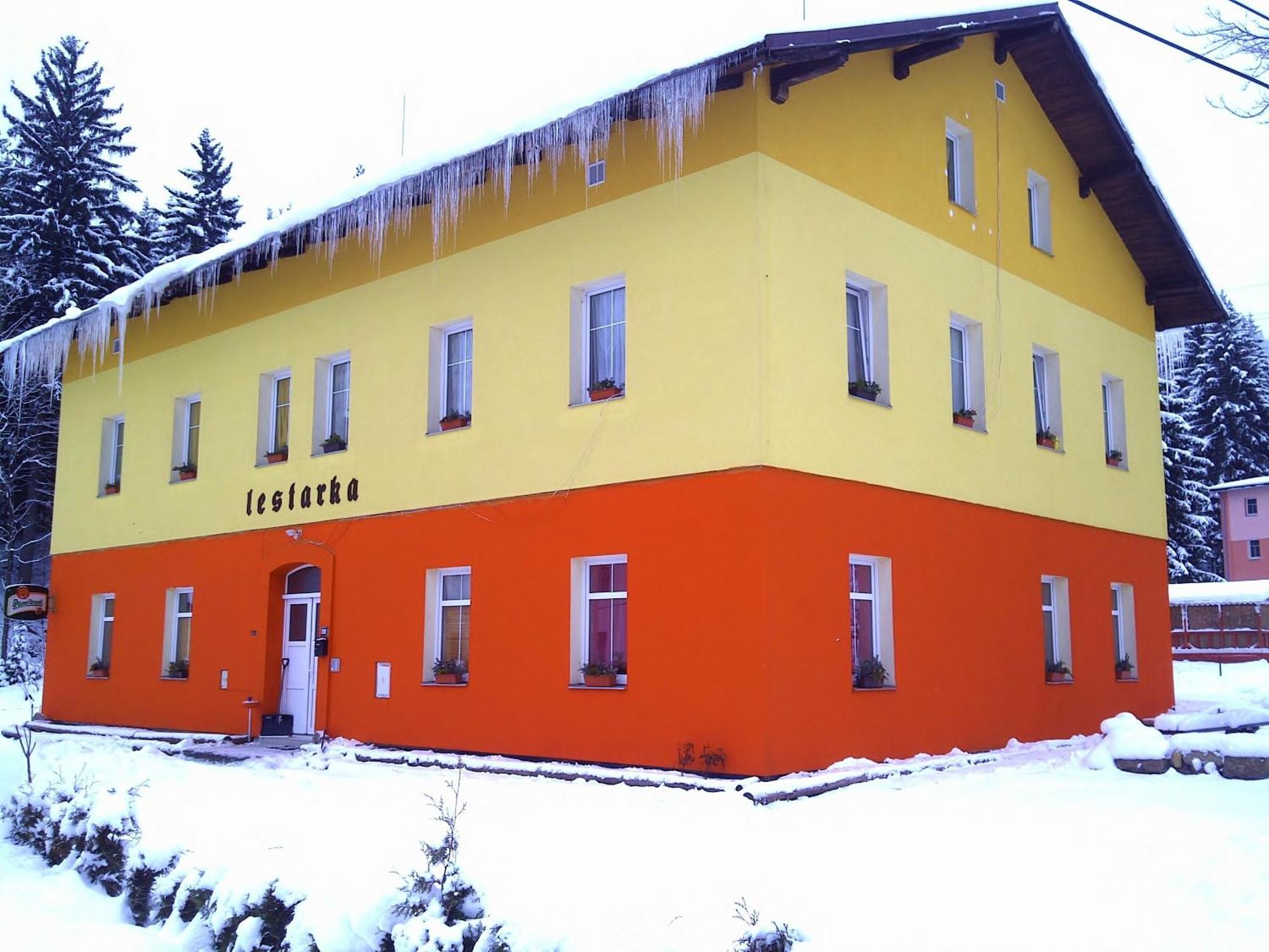 Apartmany Lestarka Korenov Exterior photo