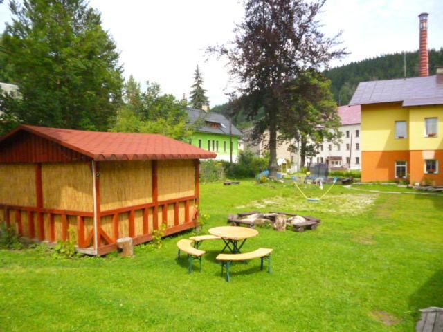 Apartmany Lestarka Korenov Exterior photo