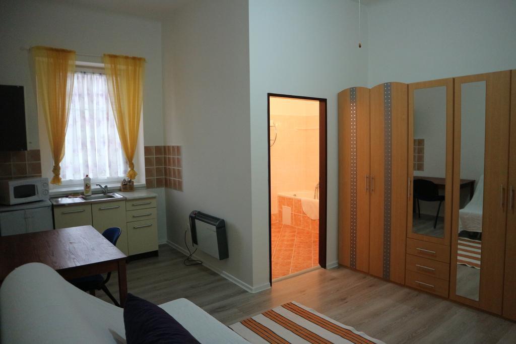 Apartmany Lestarka Korenov Exterior photo