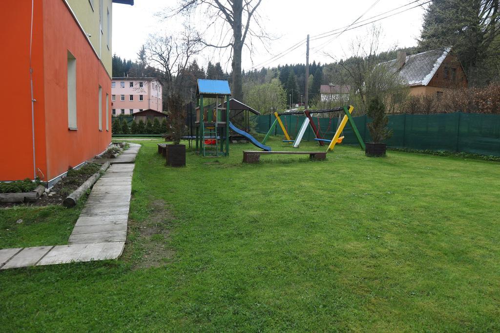 Apartmany Lestarka Korenov Exterior photo